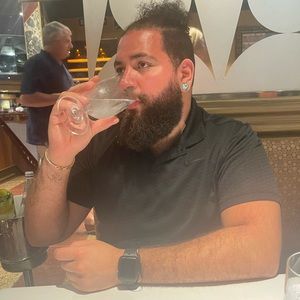 Meet your Posher, Mateo